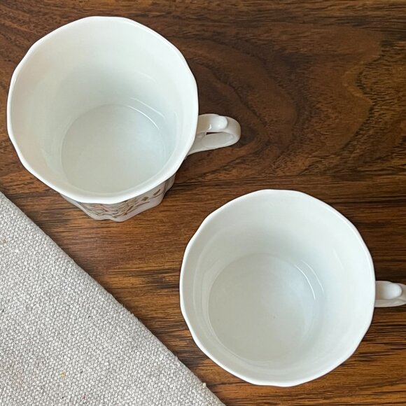 Royal Grafton Fine Bone China 2 Mugs Small Pink Flowers 7 oz England - Picture 8 of 11